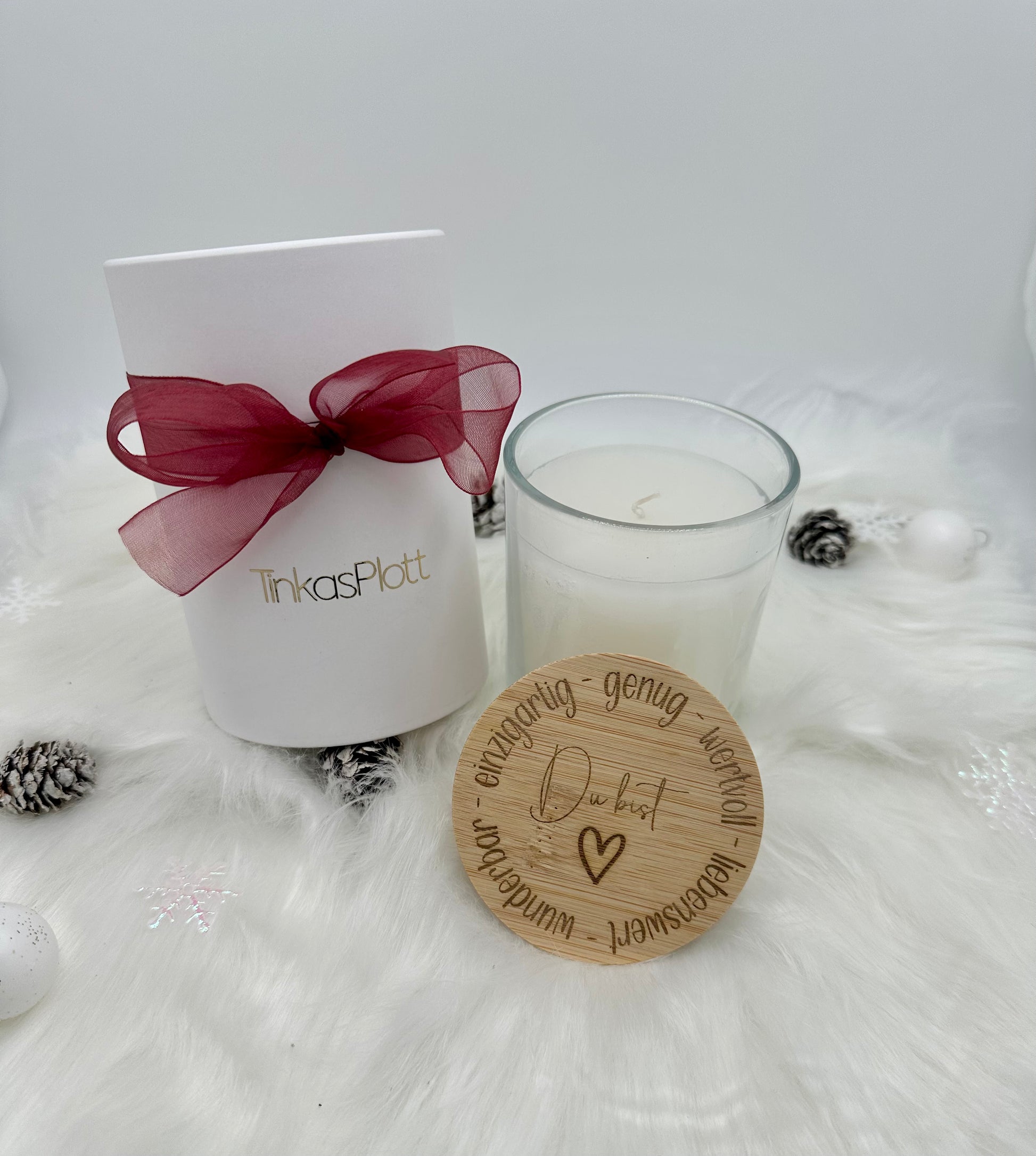 eschenkkerze im Glas mit Vanilleduft und graviertem Deckel, Freundschaftsspruch.