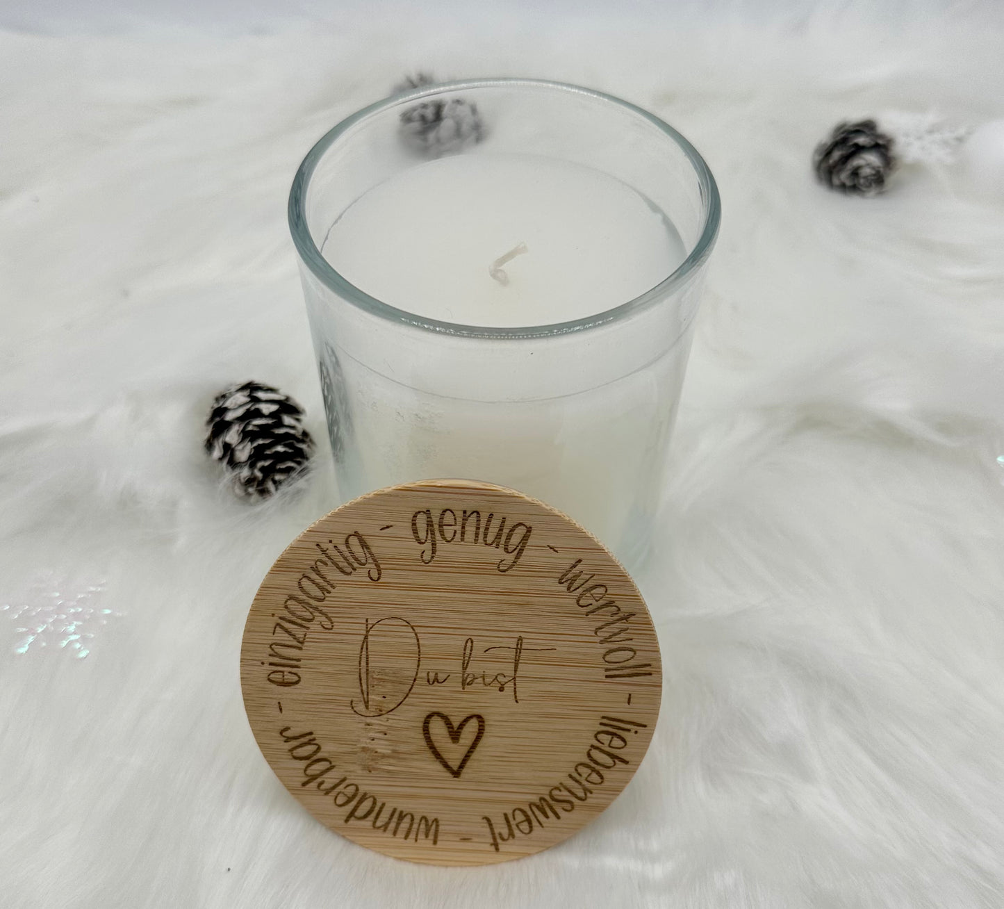 Kerze im Glas mit Bambusdeckel - Gravur du bist genug