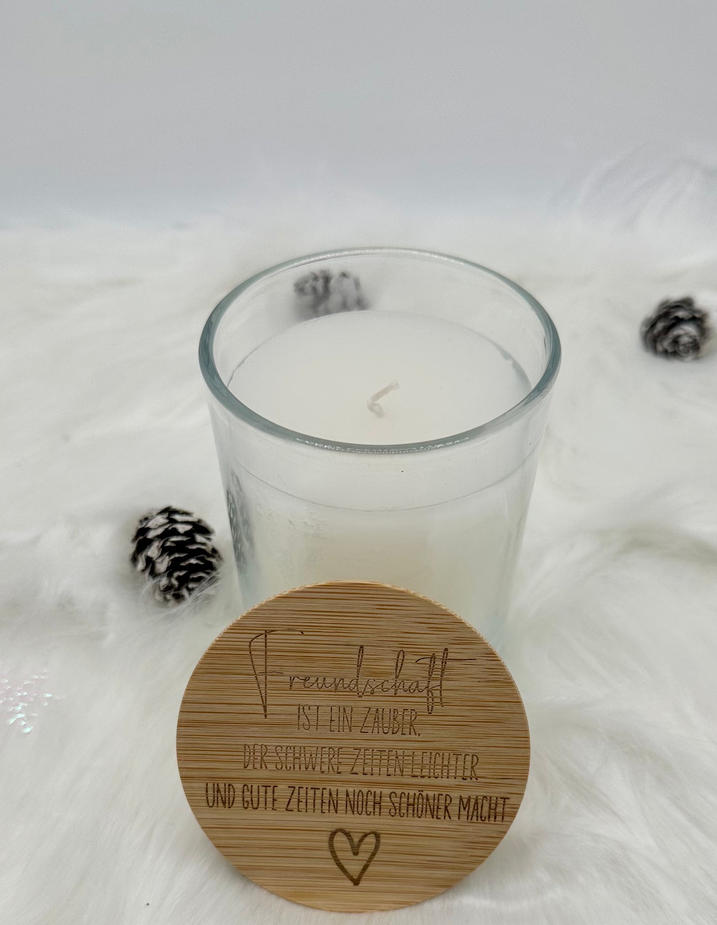 Kerze im Glas mit Bambusdeckel - Gravur Freundschaft
