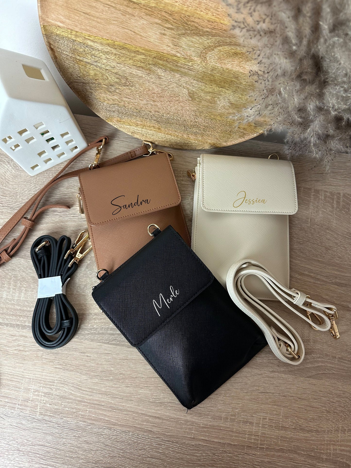 Handytasche zum Umhängen Damen Kunstleder - Umhängetasche mit Namen -  Geschenk für sie - personalisierte Handytasche - Tasche mit Namen