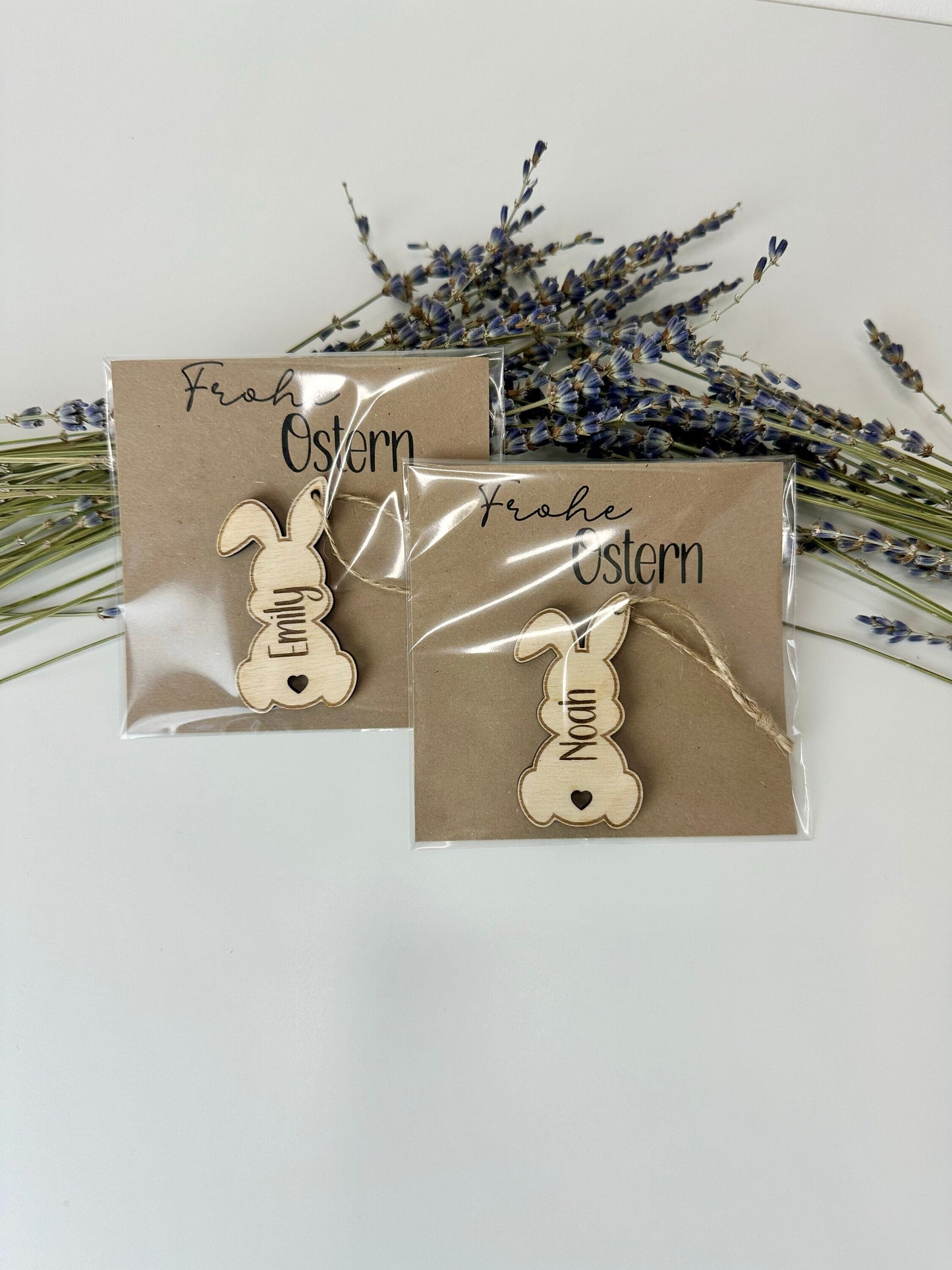 Ostergeschenk personalisiert mit Namen - Kleinigkeit zu Ostern -Mitbringsel Ostern - Osterhase - Geschenkanhänger Holz - Frohe Ostern